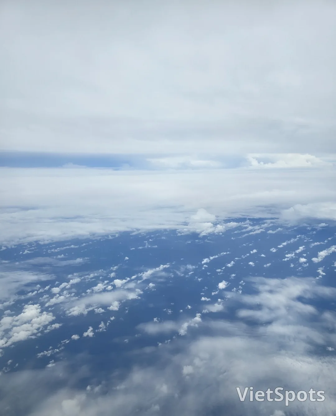 ダナン旅行記✈️ 機内でぐっすり眠るための必需品！👍