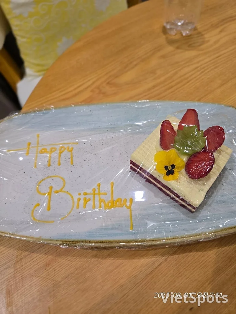 ダナン旅行記 ✈️ ふたりでラブラブに楽しんでます😁