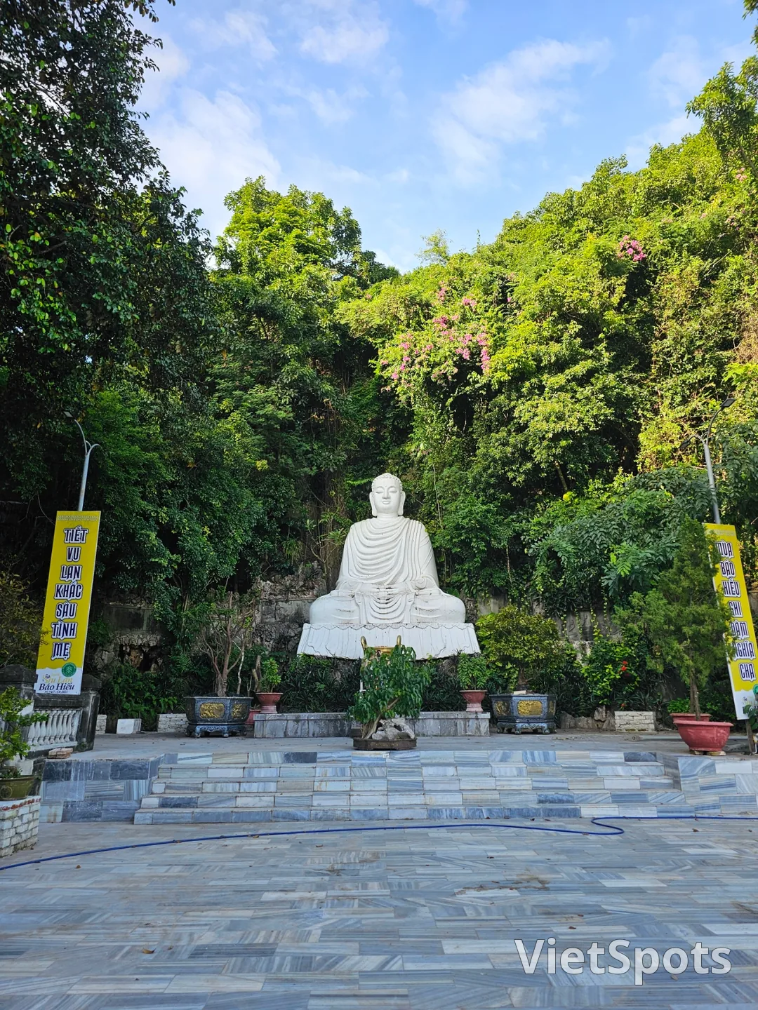 Cảm nhận về Đà Nẵng ✈️ Đi thang máy lên Ngũ Hành Sơn!