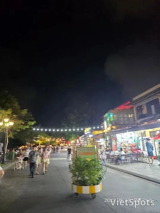 Review Đà Nẵng ✈️ Đêm ở Hội An đẹp quá🤗
