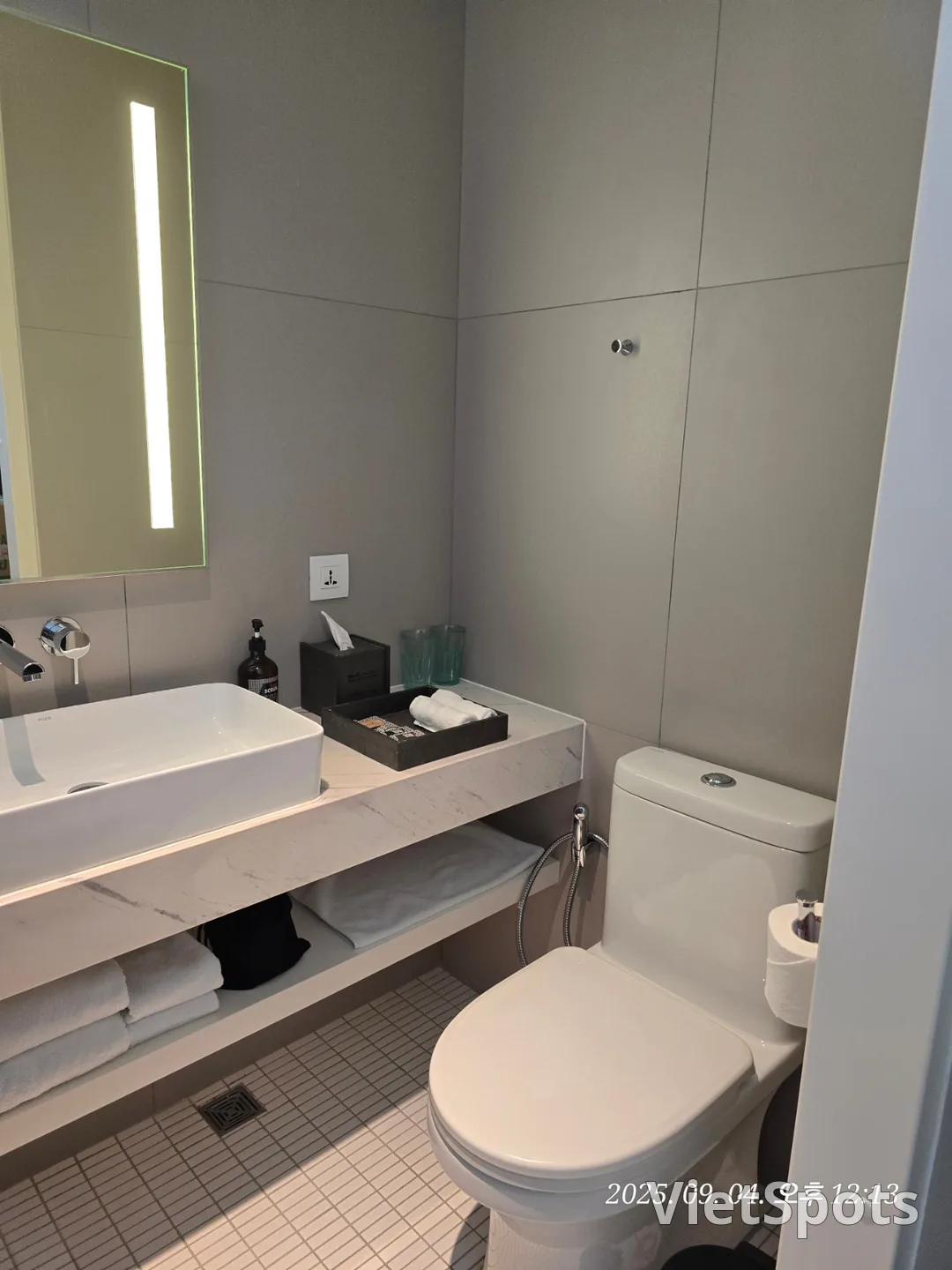 Danang travel review ✈️ Danang Wink Center Hotel room!