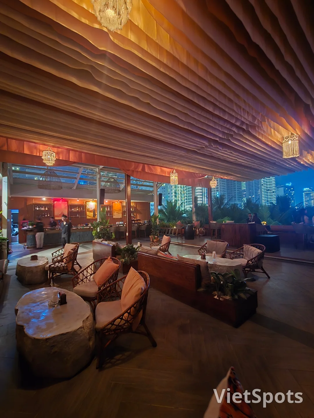峴港遊記❣️The Roof - Da Nang
