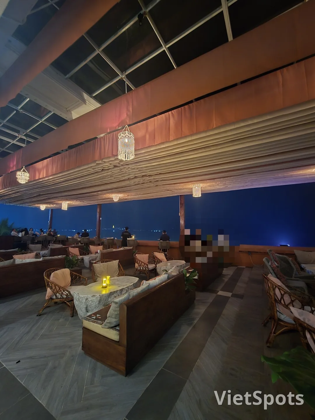 峴港遊記❣️The Roof - Da Nang