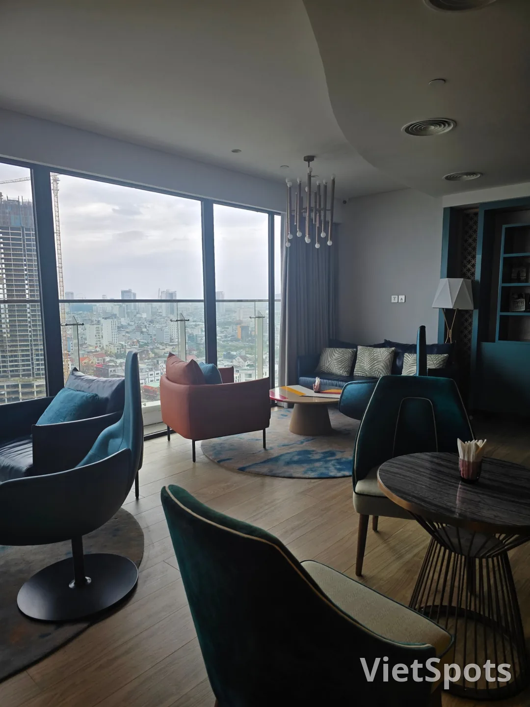 Review Đà Nẵng❣️Trải nghiệm phòng chờ khách sạn Radisson! Udangdangtang Ep.3