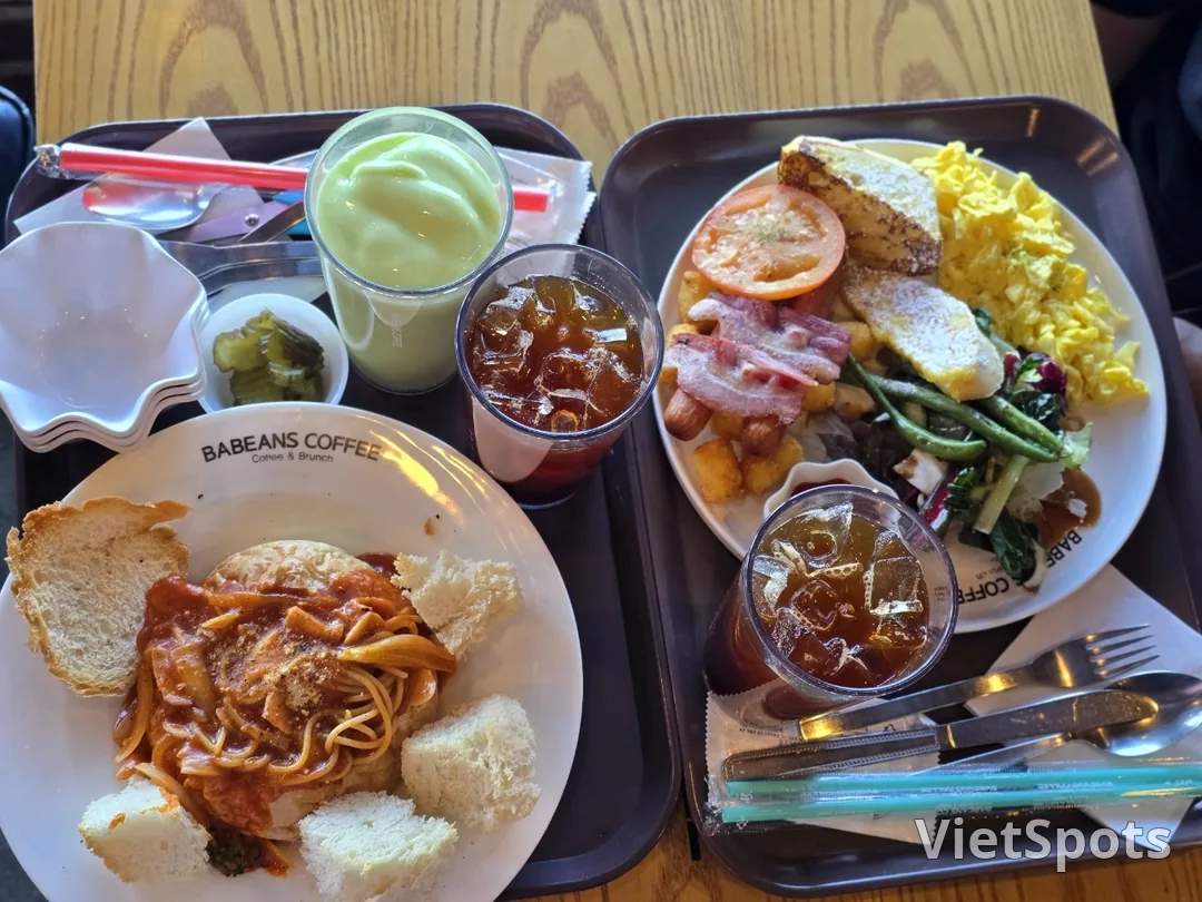 (旅行)在永珍海灘吃了brunch回來😋