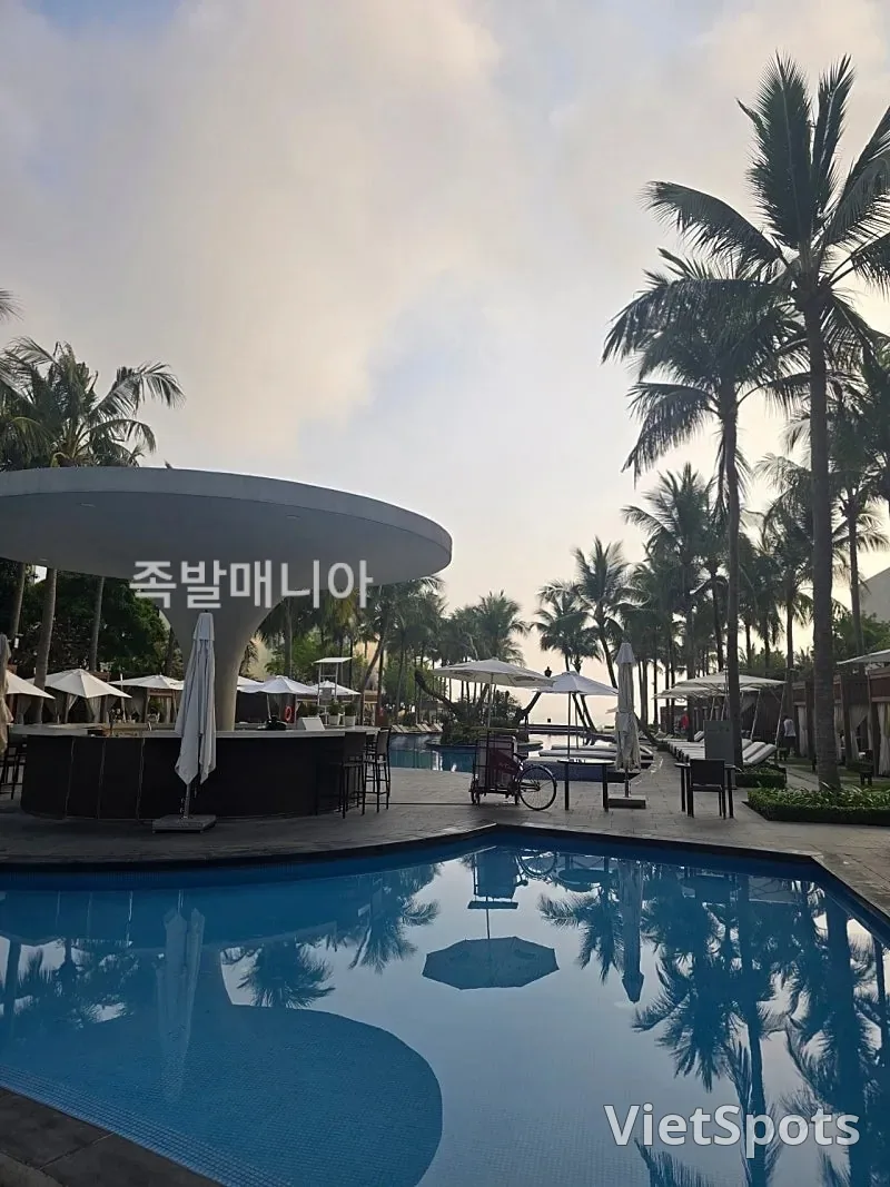 Совет по использованию бассейна Shilla Monogram Da Nang 🏊