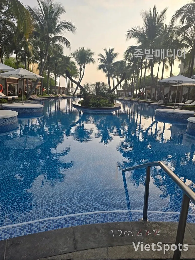 Совет по использованию бассейна Shilla Monogram Da Nang 🏊