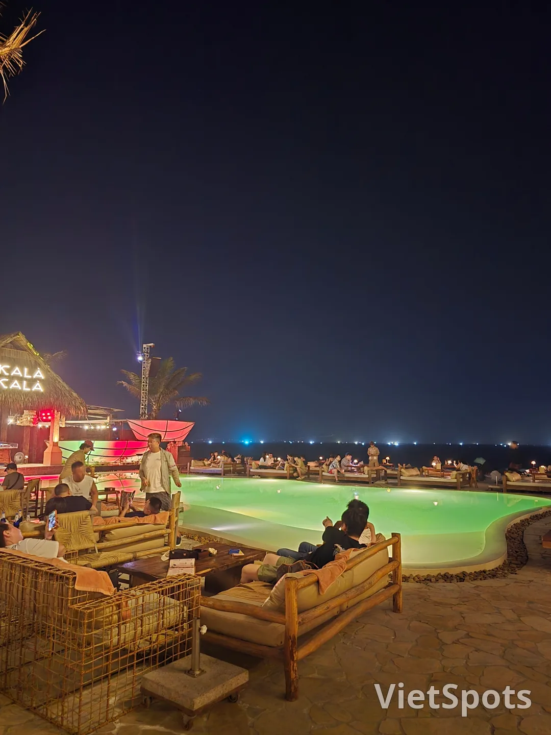 ダナン旅行記❣️Kalà Kalà Beach Club
