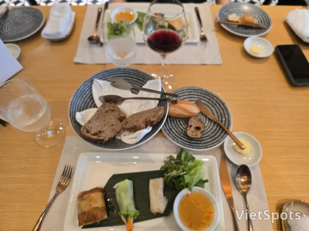 在신라모노그램峴港Bistro M享用優雅的午餐🍽