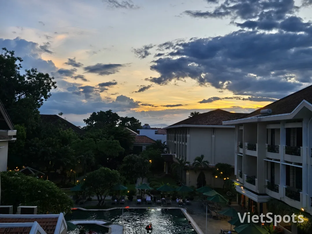 🇻🇳 Bầu trời Hội An vào giờ này