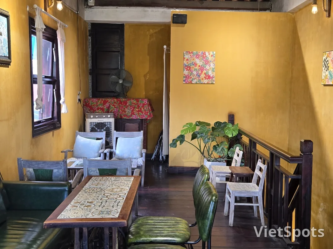🇻🇳 會安秋盆河畔咖啡館