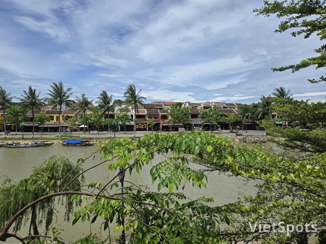 🇻🇳 會安秋盆河畔咖啡館