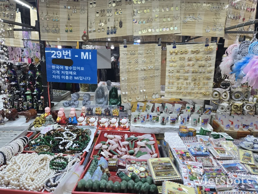 🇻🇳 ไอเทมช้อปปิ้งตลาดกลางคืนฮอยอัน