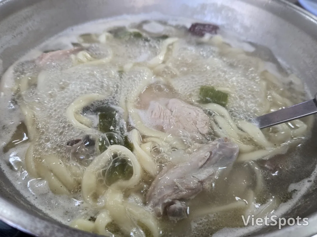(Путешествие 1) Понган Тактан (тушёная курица)