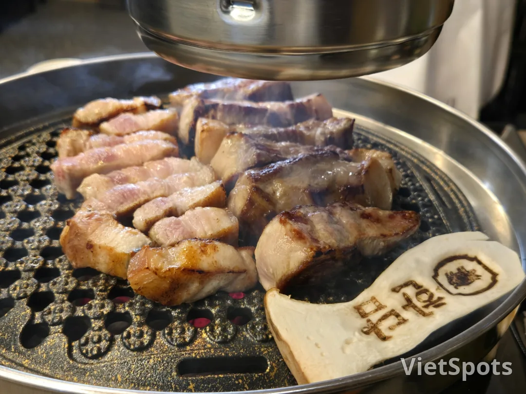 (旅行2) ハンダム-豚肉焼き