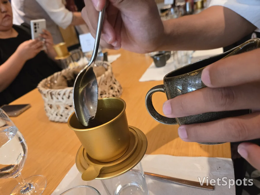 🇻🇳 ☕️ Lớp học cà phê Fam Tour