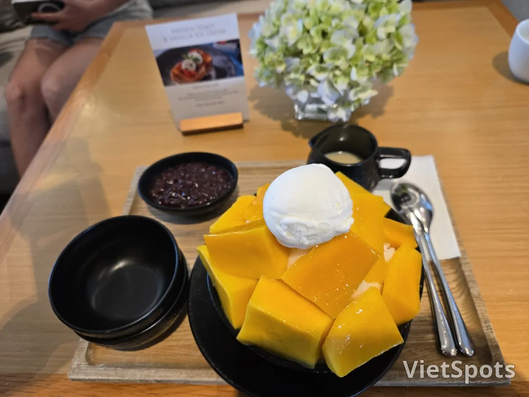 🏨 Shilla Monogram "Mango Bingsu