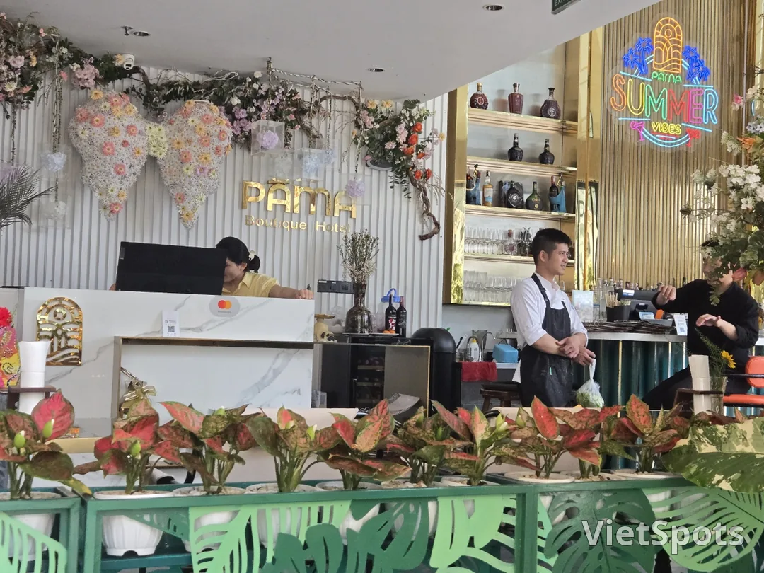 🇻🇳✍️ Khách sạn Boutique PĀMA "Bistro tầng 1