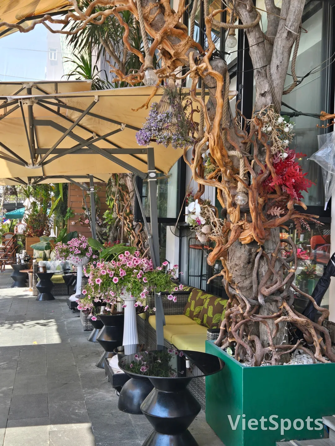 🇻🇳✍️ Khách sạn Boutique PĀMA "Bistro tầng 1