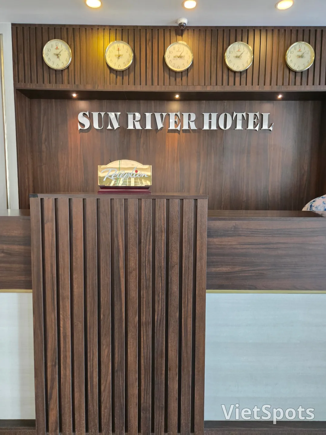 🇻🇳✍️ Khách sạn Sun River (vị trí 👍)