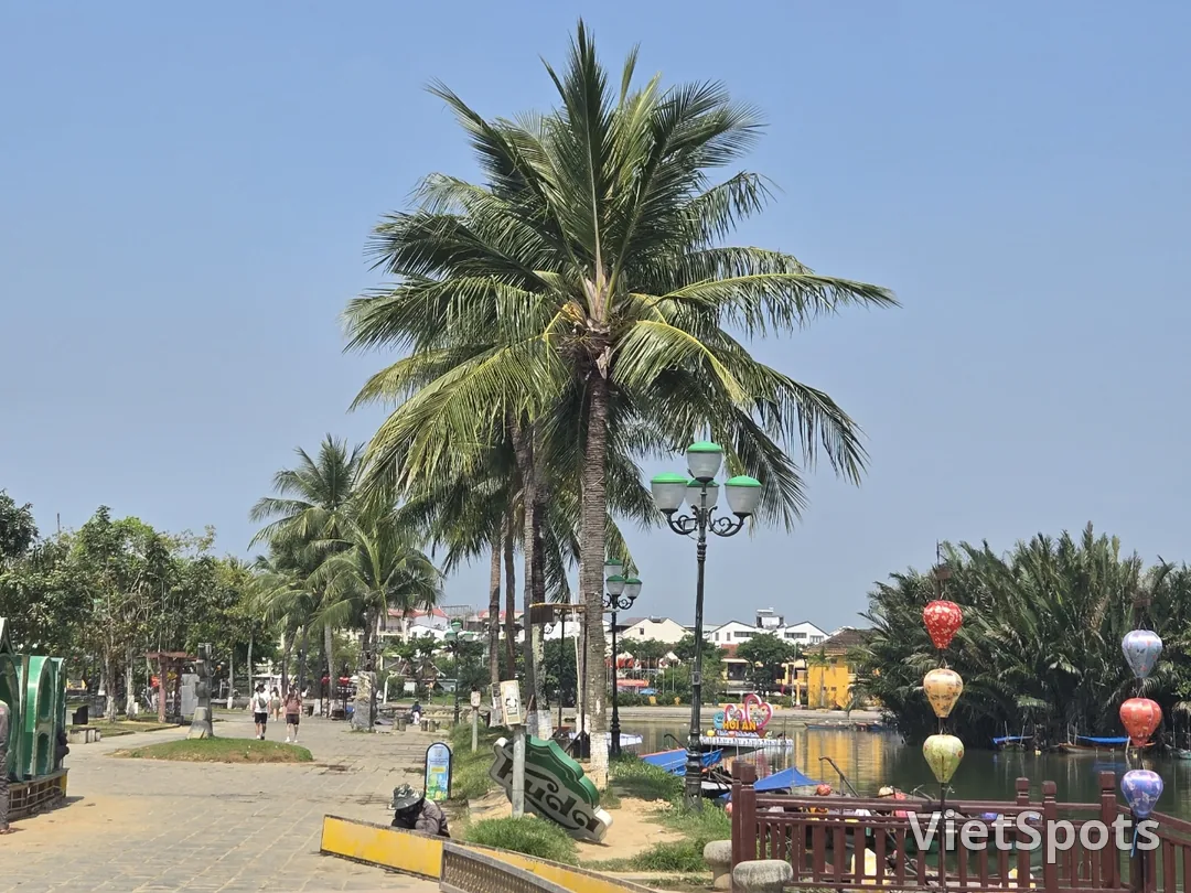 🇻🇳✍️ 会安的白天与夜晚风景