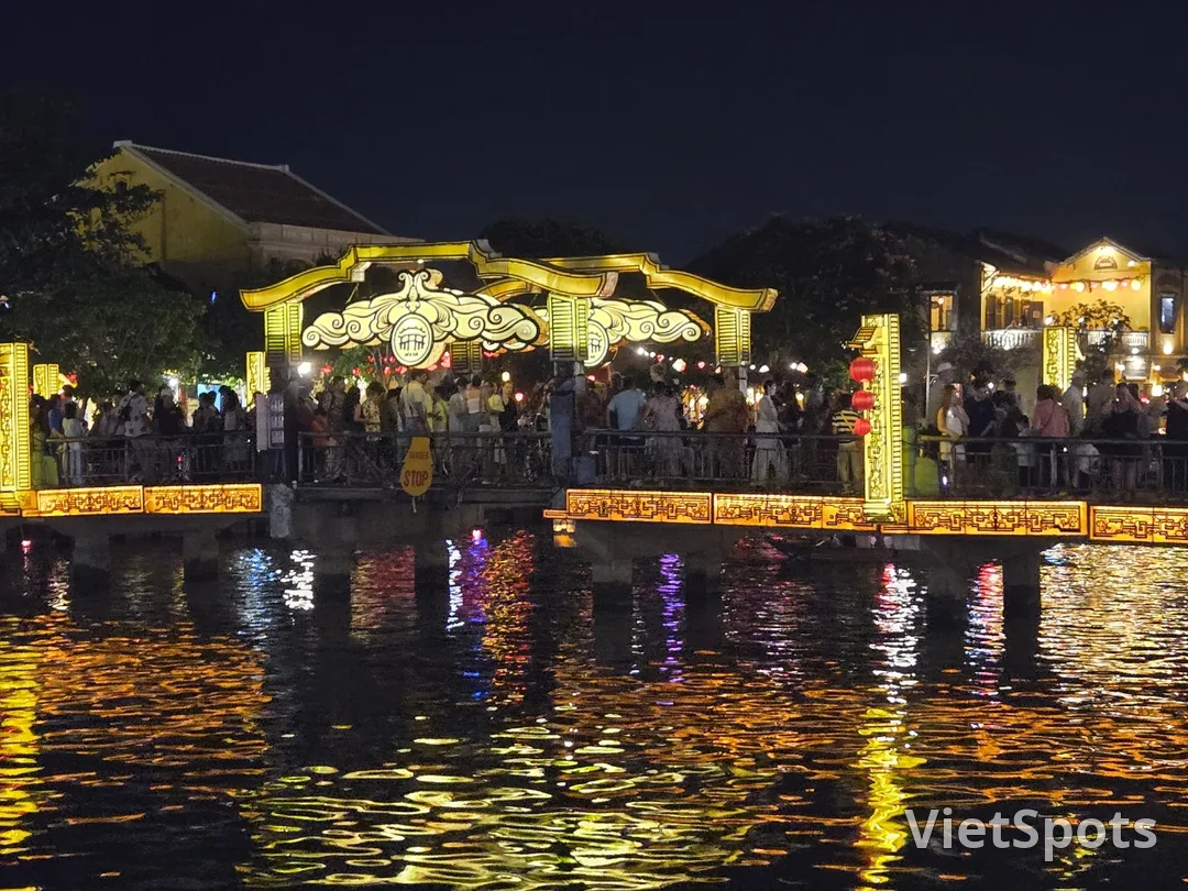 🇻🇳✍️ 会安的白天与夜晚风景