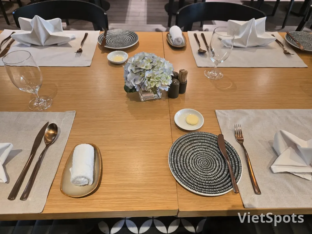 🏨 新羅Monogram「午餐套餐選單」(Bistro M)