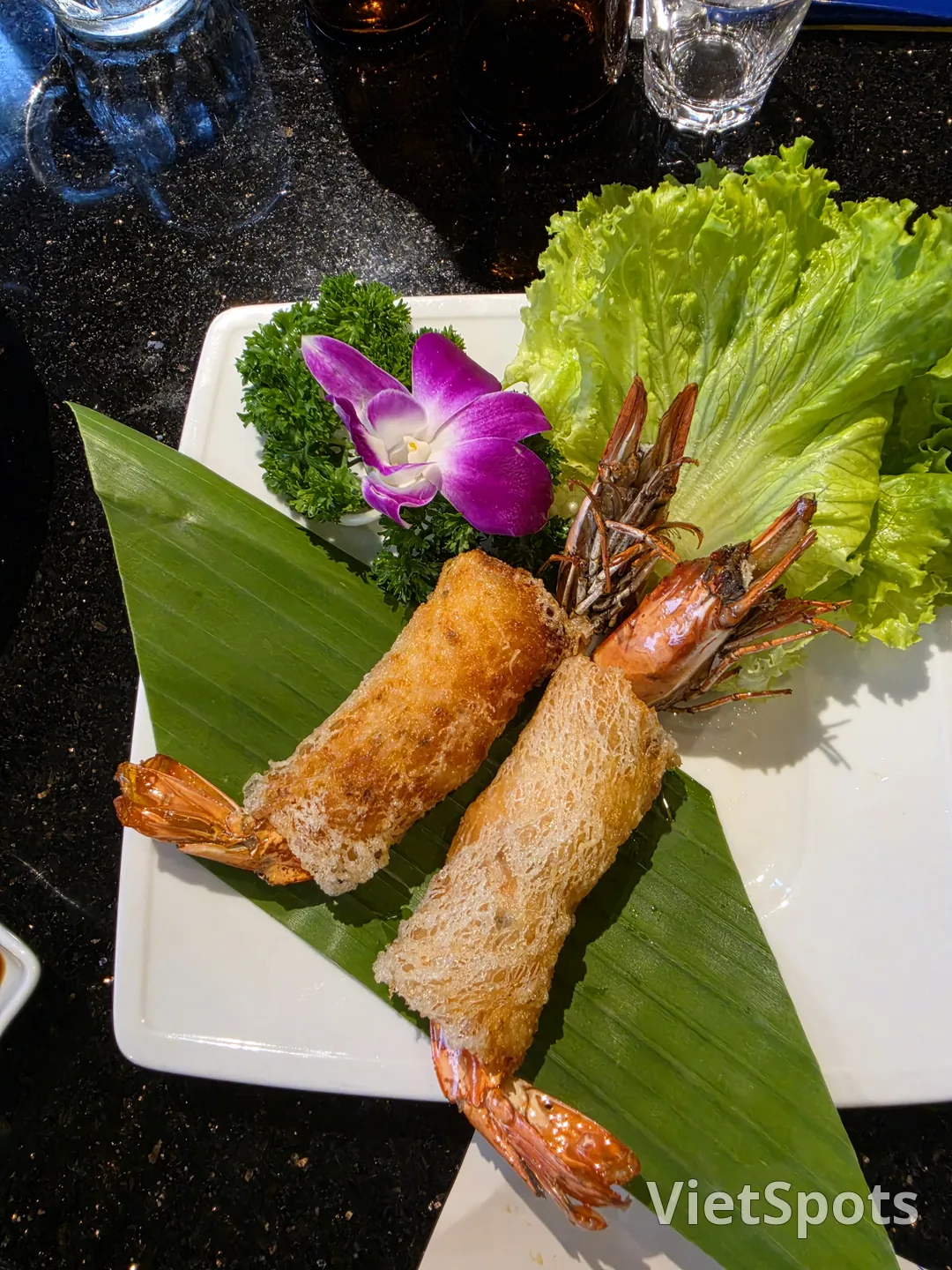 🇻🇳 Nhà hàng hải sản "Sông Biển Đà Nẵng" mới khai trương