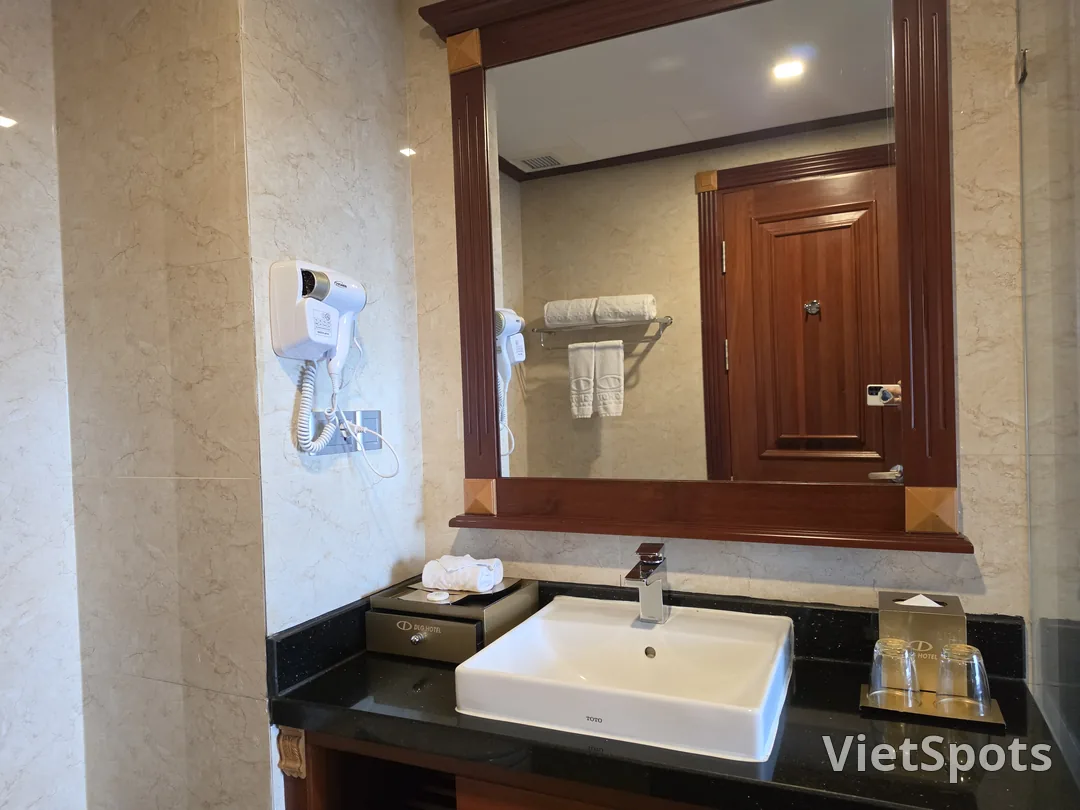 🇻🇳 "Khách sạn DLG" giá cả hợp lý
