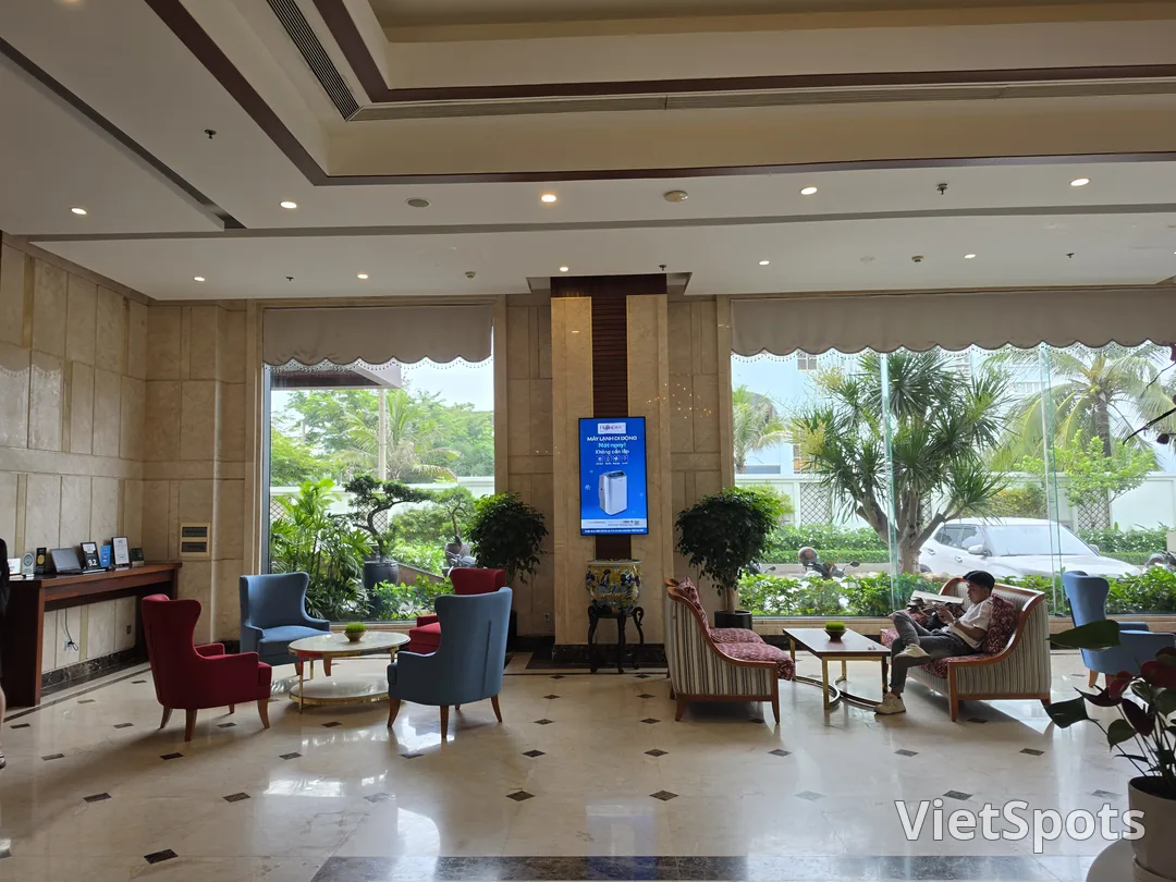 🇻🇳 "Khách sạn DLG" giá cả hợp lý