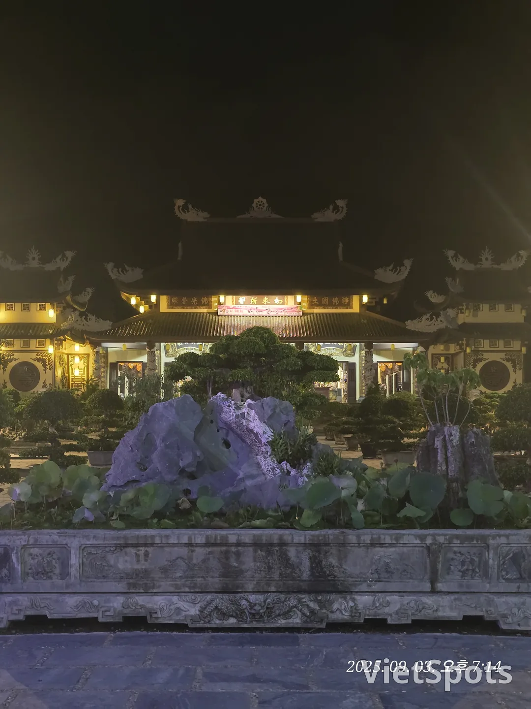 🇻🇳 Địa điểm ngắm cảnh đêm tuyệt đỉnh 👍 Chùa Linh Ứng