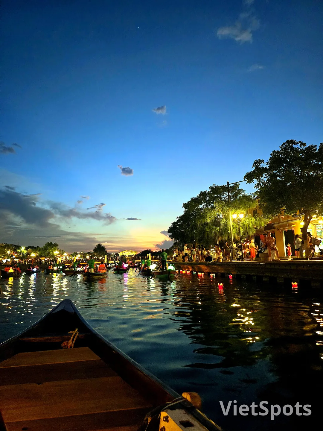 Hoi An wish boat