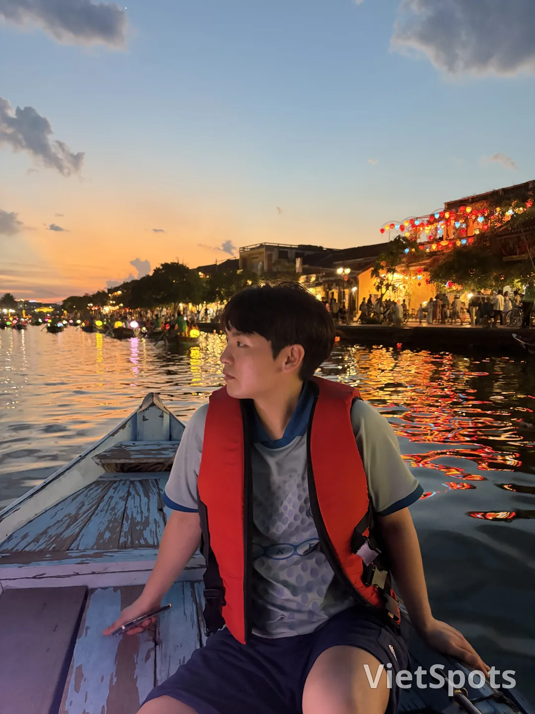 Hoi An wish boat