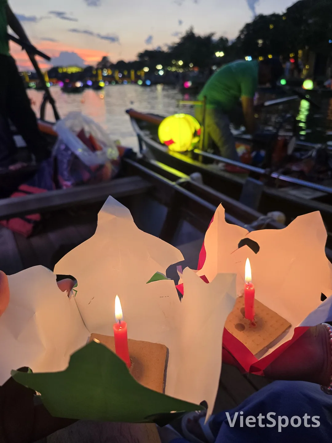 Hoi An wish boat