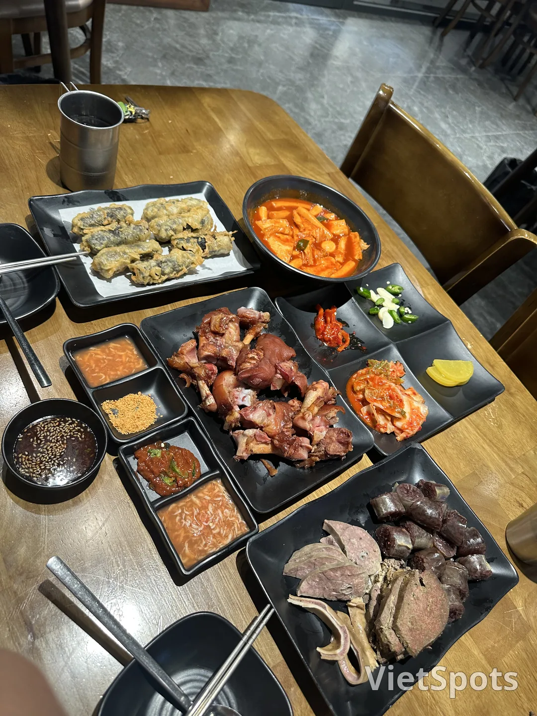 ในบรรดาร้านอาหารเกาหลีมากมายนับไม่ถ้วนในดานัง ฉันหลงรักร้านนี้เข้าแล้ว!!!🤤