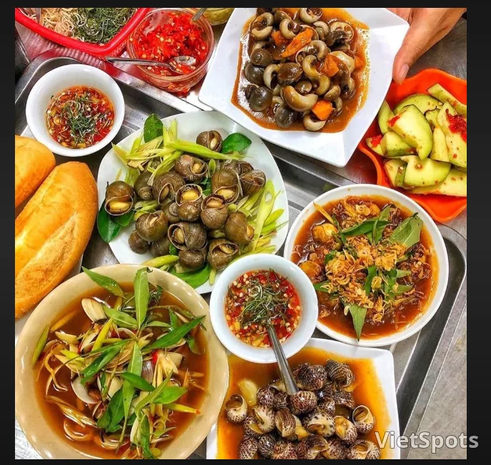 Thanh's Snails & Late-Night Snacks