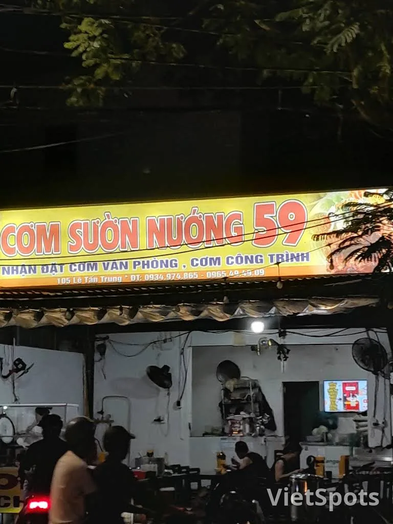 Com Suon Nuong 59 — một trong những quán được nhắc trong bài