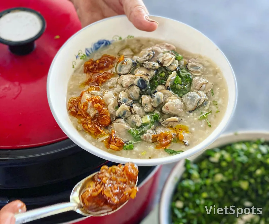 Почувствуйте деревенский вкус в тарелке ароматной, сладкой и питательной каши с моллюсками из Хойана