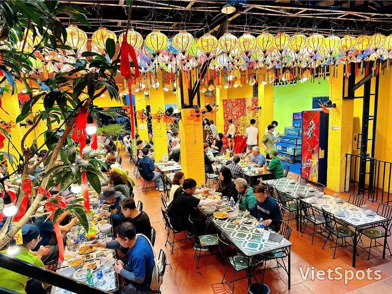 Mộc Quán Seafood – ลิ้มรสอาหารทะเลในบรรยากาศที่เต็มไปด้วยกลิ่นอายไม้ธรรมชาติ