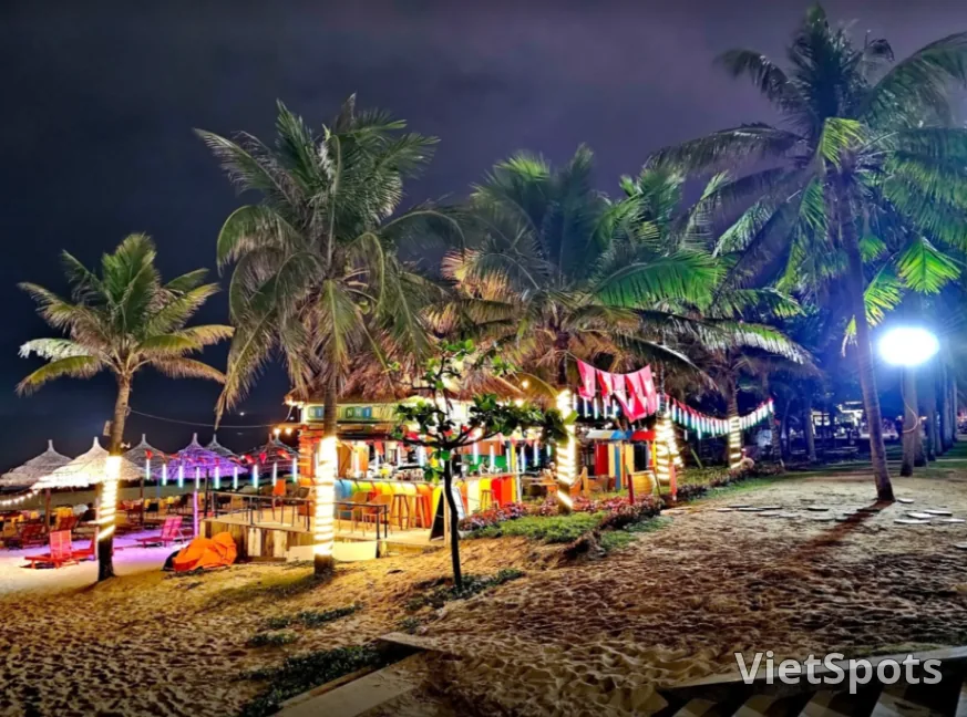 หาดหมีเคที่สวยงาม (My Khe Beach)