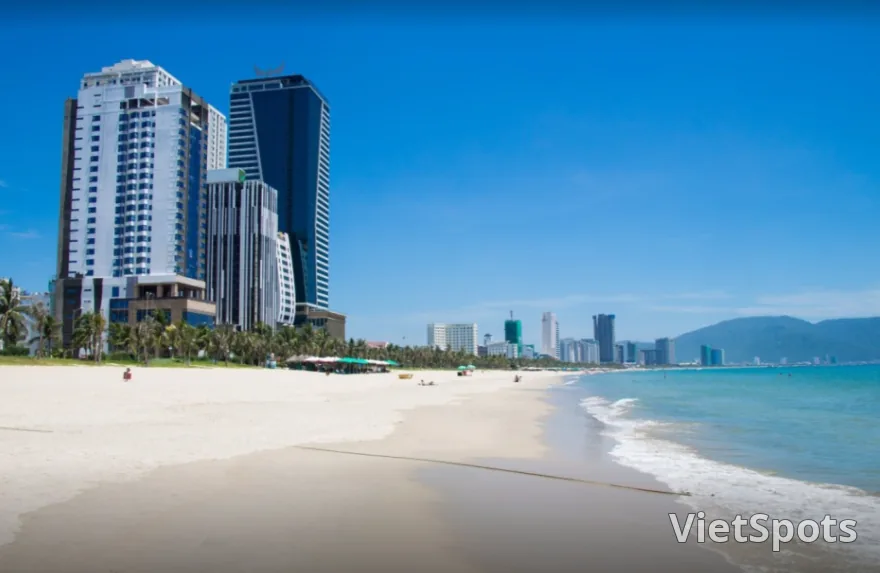 หาดหมีเคที่สวยงาม (My Khe Beach)