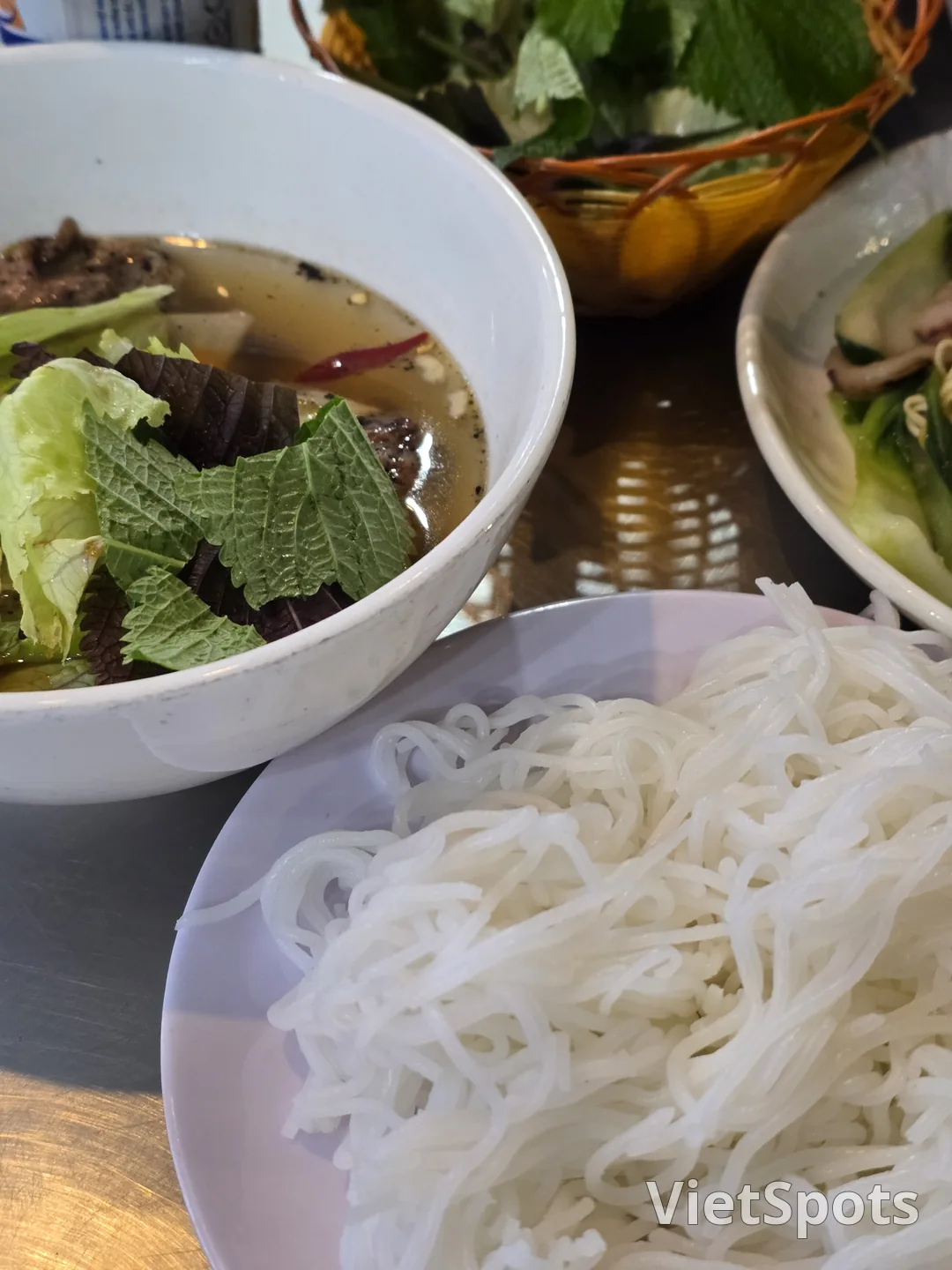 퍼꾸 하노이 Phở Cù Hà Nội  늦은 저녁 한시장근처 한끼식사 좋은곳