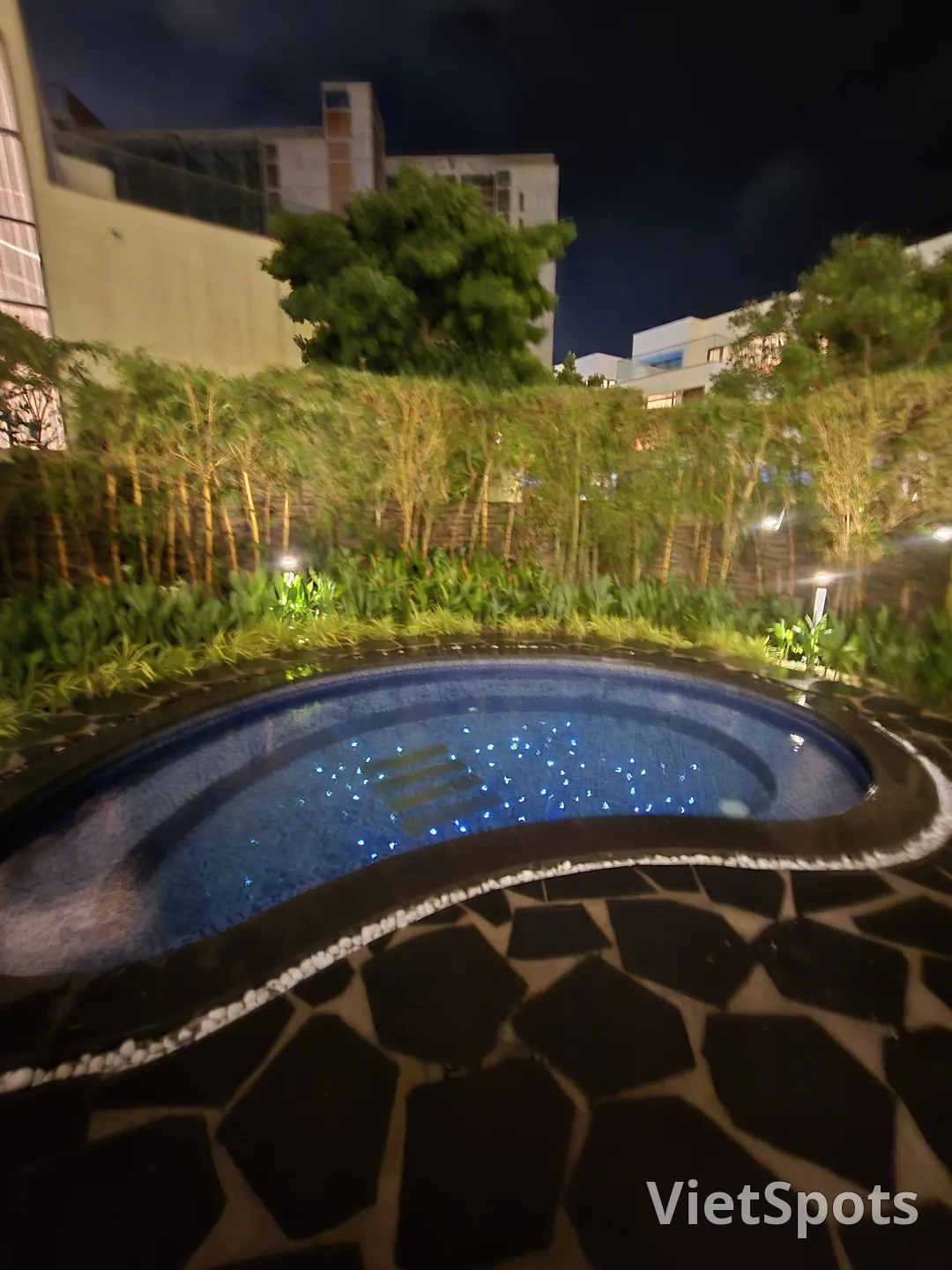 Shilla Monogram Therapy Garden
