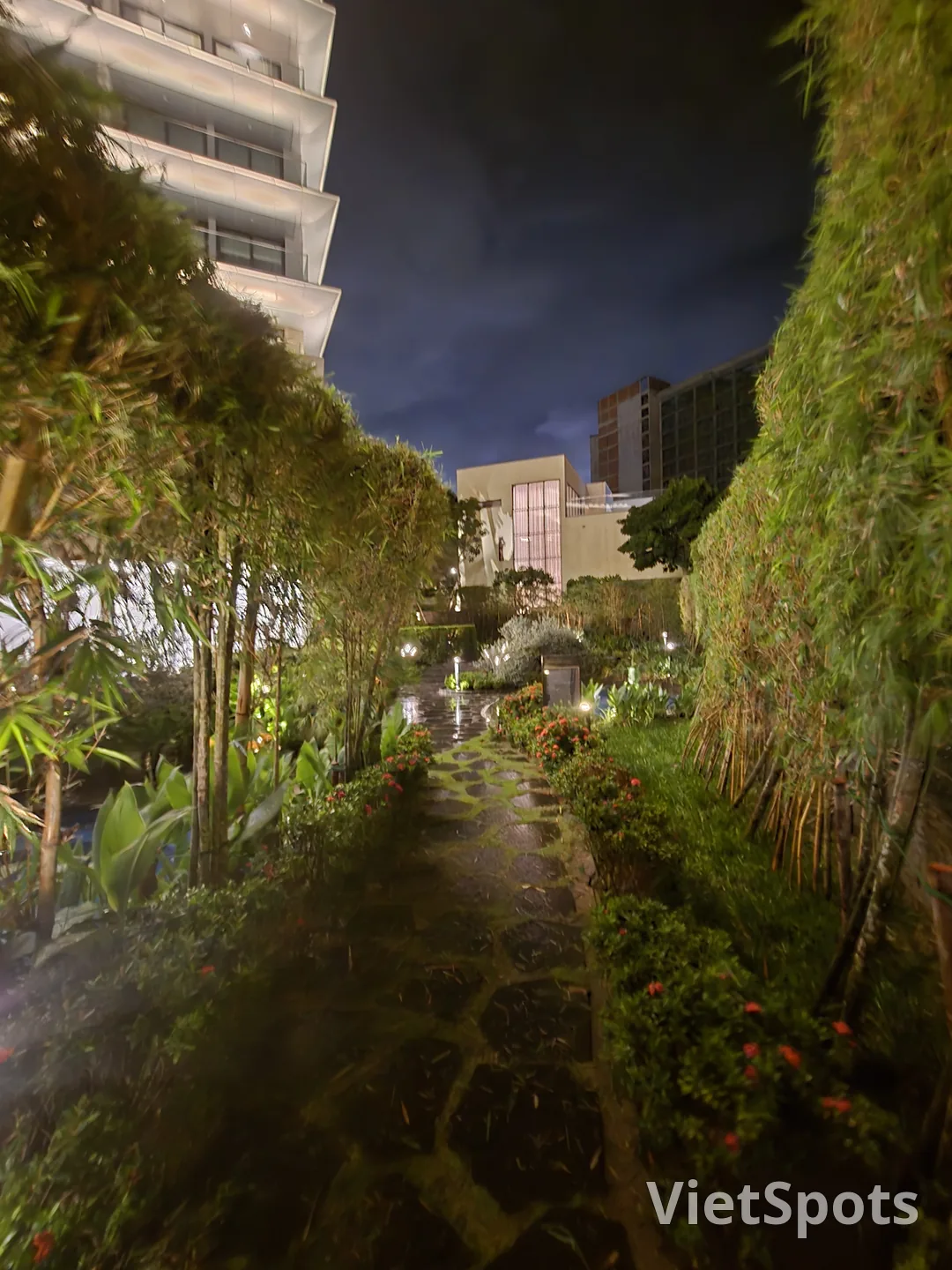 Shilla Monogram Therapy Garden