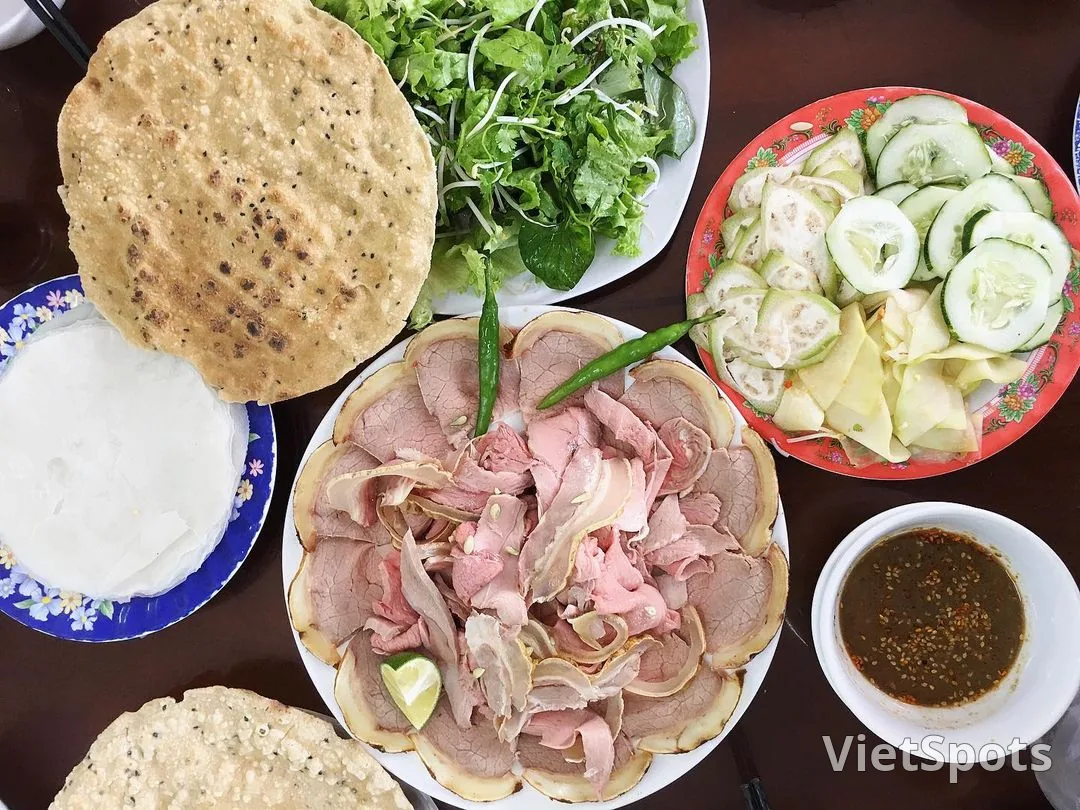 Da Nang cuisine: 26 delicious dishes that captivate diners from all directions