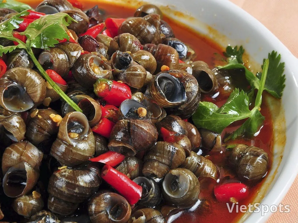 Da Nang cuisine: 26 delicious dishes that captivate diners from all directions