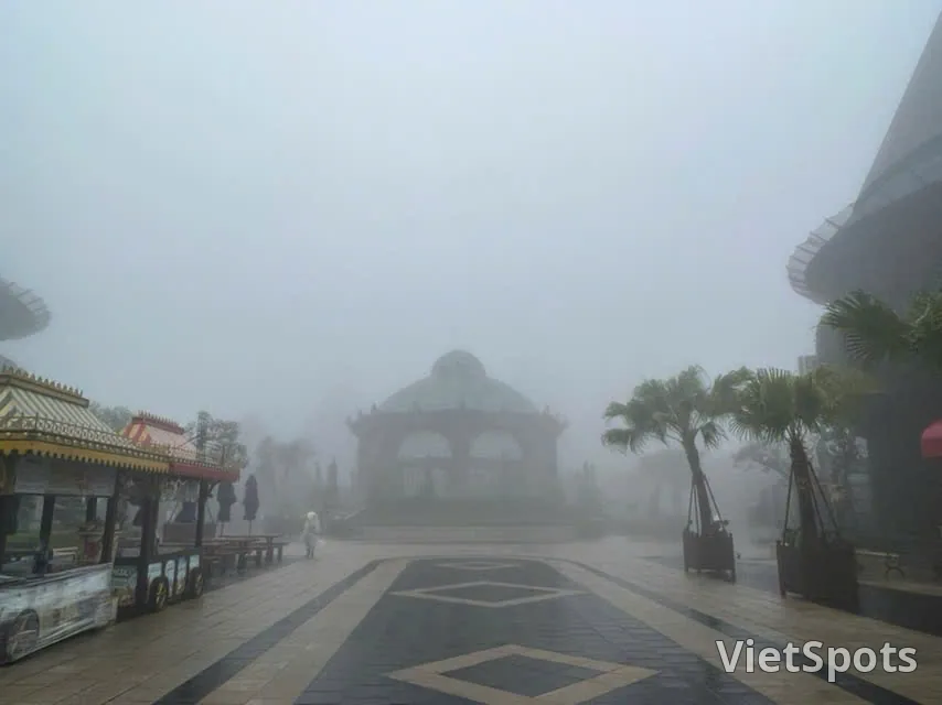🌫️ BA NA HILLS 09/24: COLD & FOG COVERS THE MOUNTAIN PEAK!