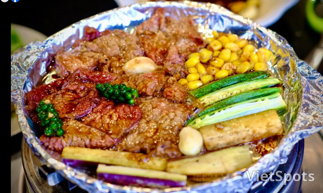Nướng Nhóp Nhép(ヌオン・ニョップ・ニェップ) – 焼き物好きなチームのための焼肉レストラン!