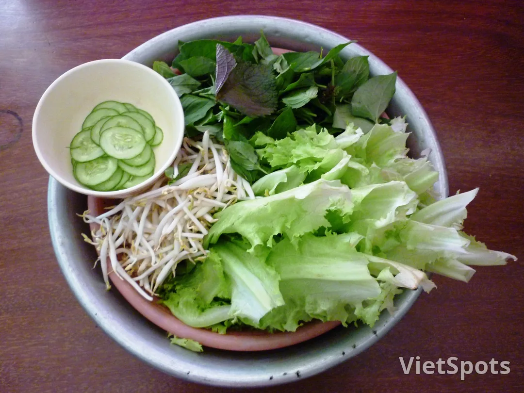 Bánh hỏi — the 'light but appetizing' Nẫu specialty, where to eat it in Đà Nẵng