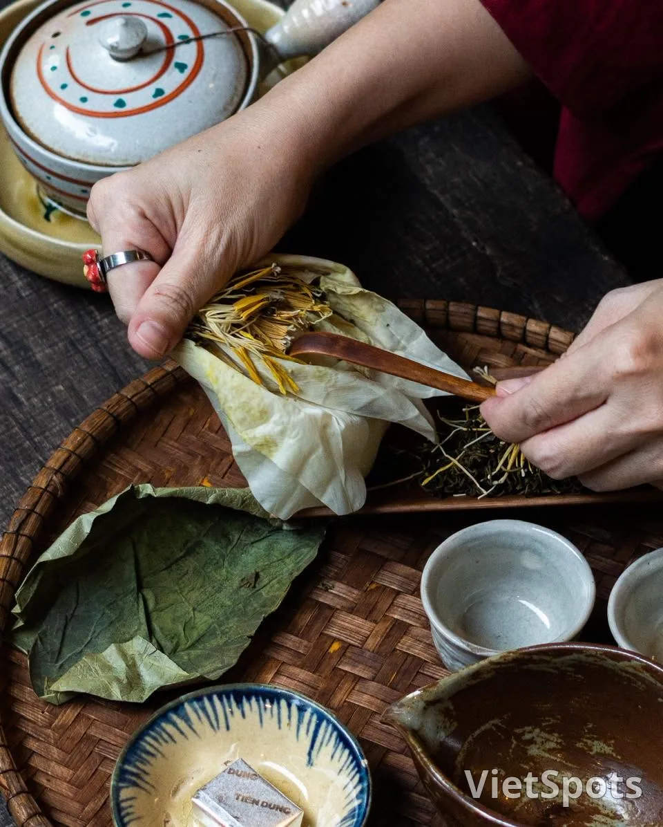 ร้านชาก๊อกญ่าตุ้ยหมิ่น — ชาเวียดนาม 40 ชนิดในซอยเล็กๆ ที่ดานัง
